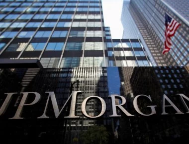 Η JP Morgan βλέπει νίκη της ΝΔ στις επερχόμενες εκλογές και αυτοδυναμία
